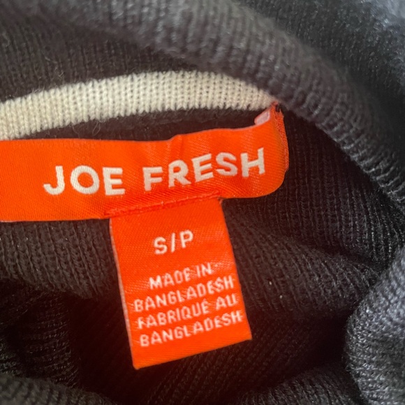 👑 Stylish and preppy black turtleneck with white stripes size S. - Picture 6 of 6